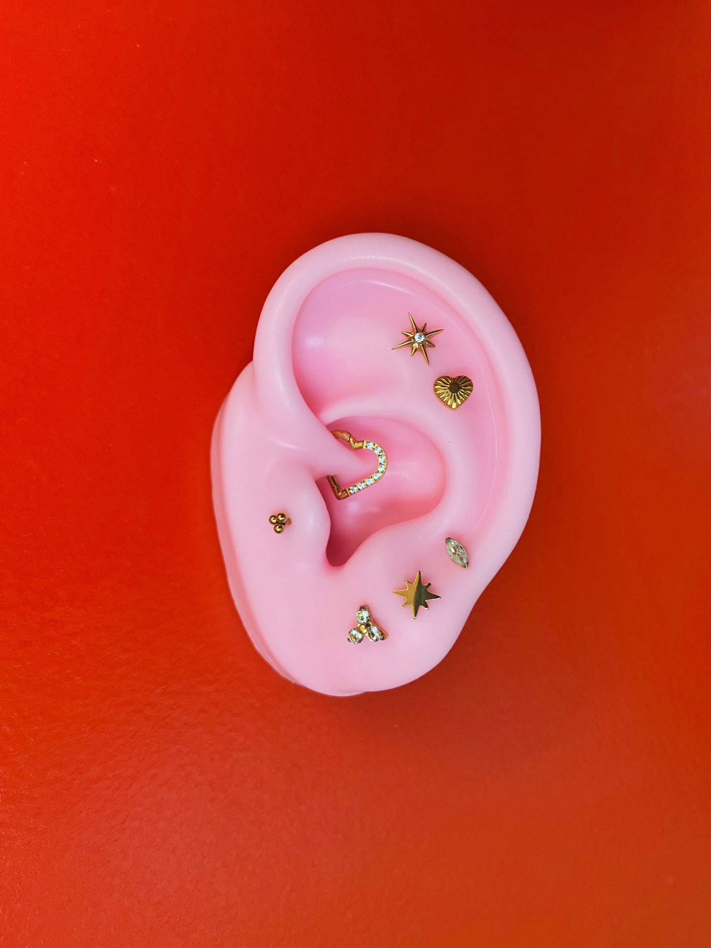 CZ Heart Clicker Hoop