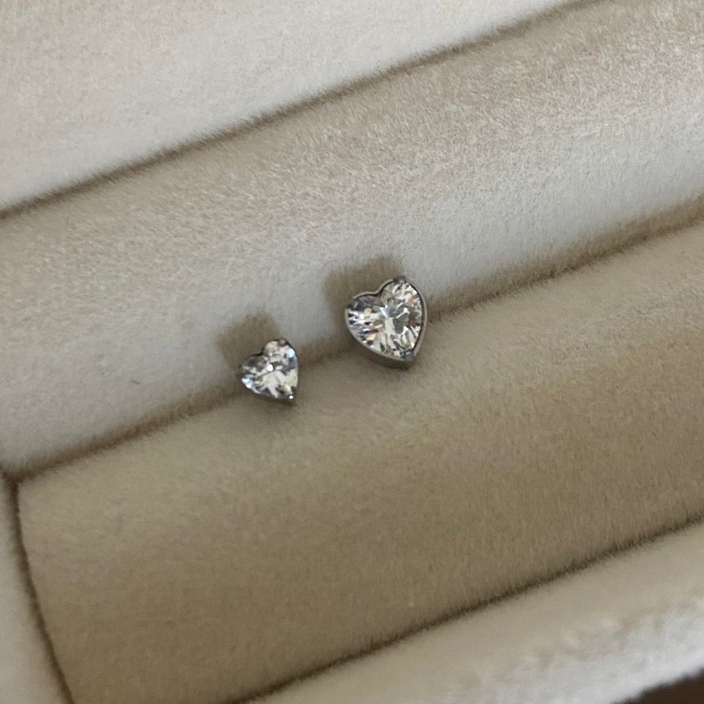 CZ Sweetheart Flatback Titanium Earring