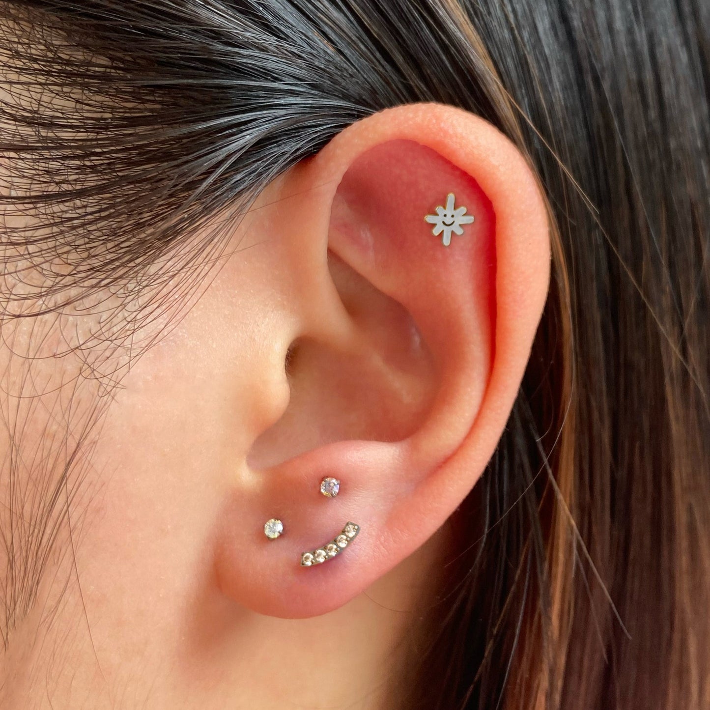 PiJi Smiley Doodle Star Flatback Titanium Earring