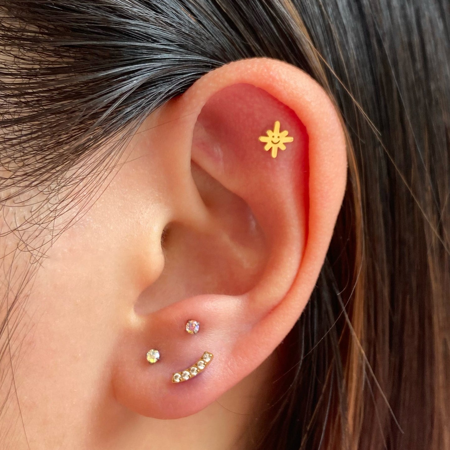 PiJi Smiley Doodle Star Flatback Titanium Earring