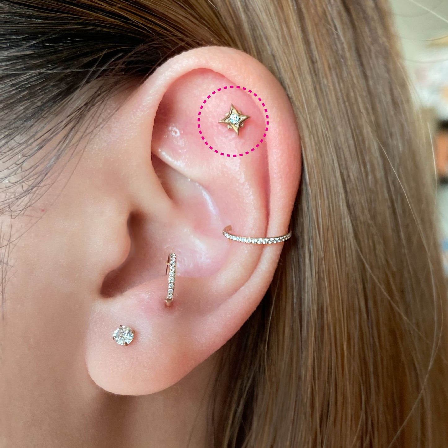 Piji CZ Star Carved Flatback Titanium Earring