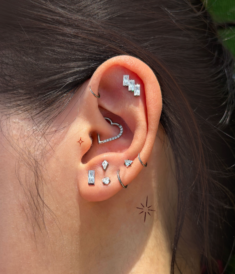 CZ Prong Titanium Flatback Earring