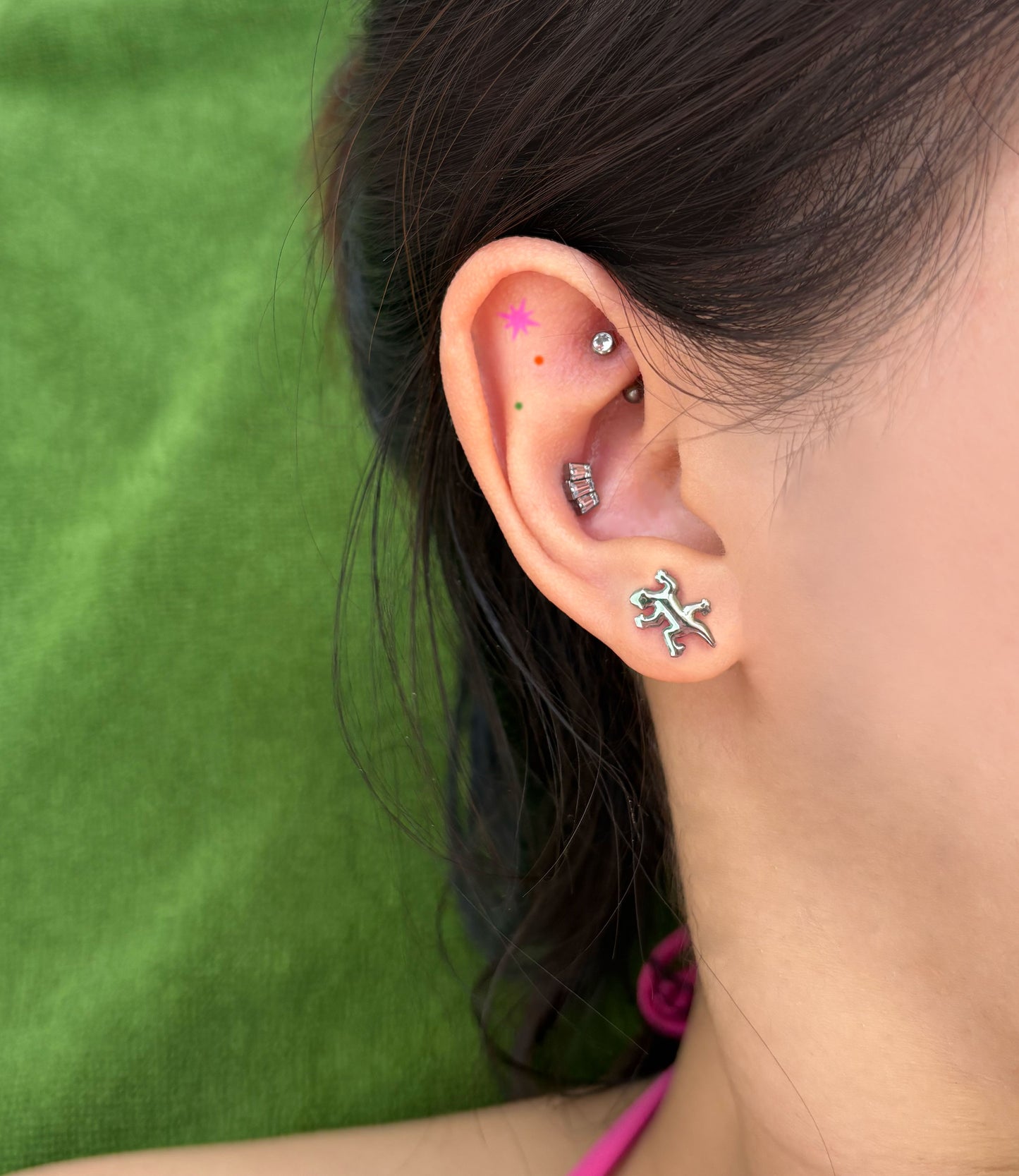 Gecko Titanium Flatback Earring
